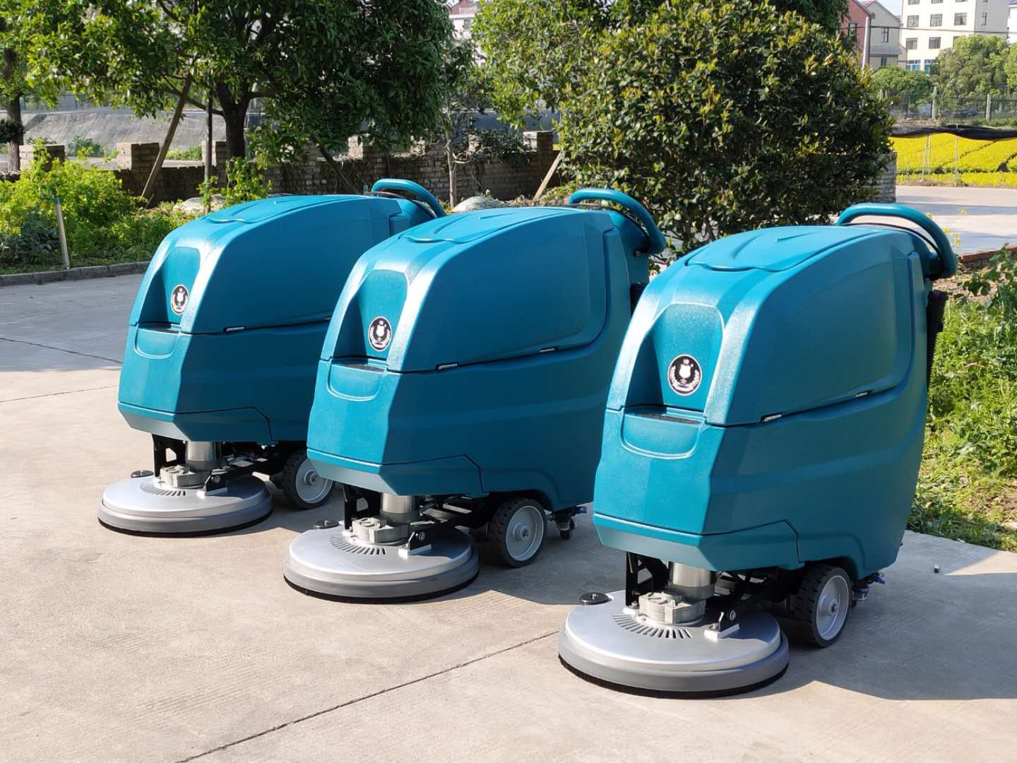 （洁士大型AM880TM电动自走式洗地吸干机）（适用于工厂、超市、地下车库、医院、汽车站、火车站、高铁站、飞机场等）